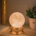 Set - 1 x lampa moon reincarcabila cu suport de lemn + 1 x bec 3D cu efect de stelute